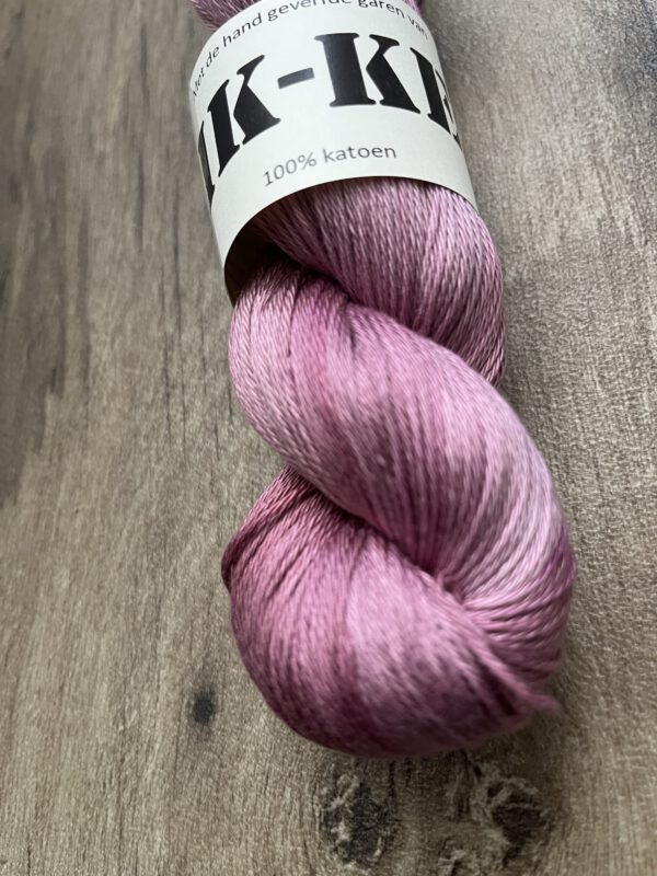 Handgeverfde garen katoen - Plum 400m/100gr - Afbeelding 3