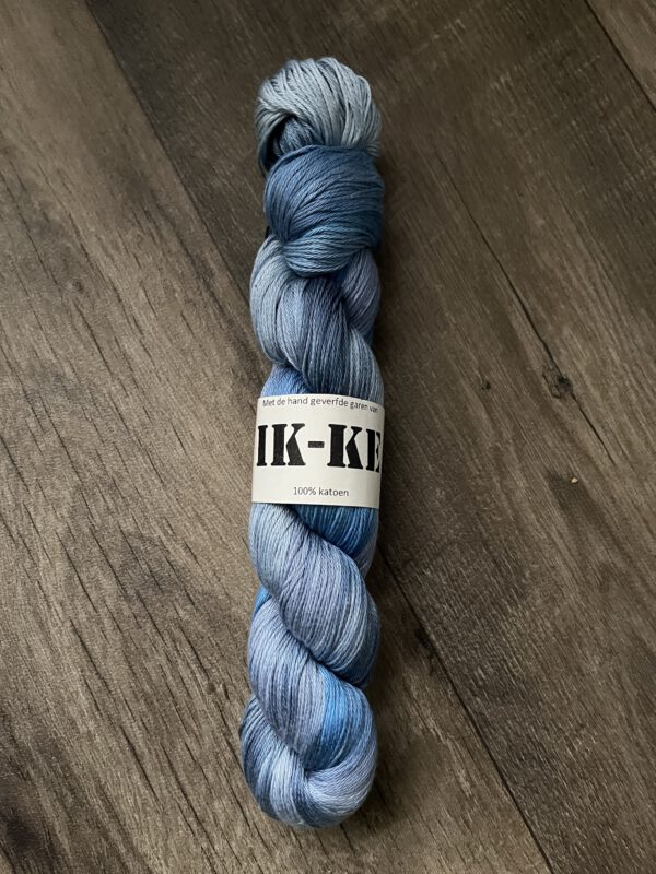 Handgeverfde garen katoen - Blauw zee 400m/100gr