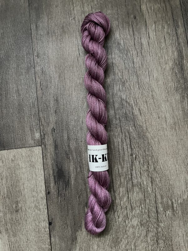 Handgeverfde garen katoen - Plum 80m/20gr