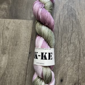 Handgeverfde garen katoen - Roze rozen 200m/100gr