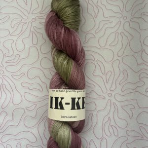 Handgeverfde garen katoen - Roze rozen 200m/100gr