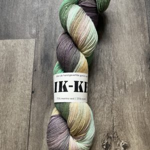 Handgeverfde garen wol - Heideveld 425m/100gr