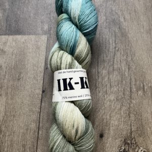 Handgeverfde garen wol - Waterval 425m/100gr