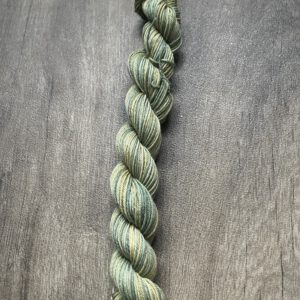 Handgeverfde garen wol - Lelieblad