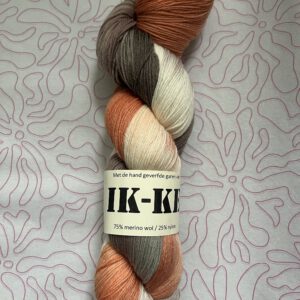 Handgeverfde garen wol - Meneer vos 425m/100gr