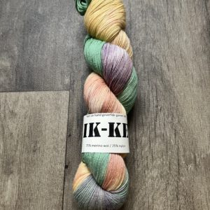 Handgeverfde garen wol - Tulpen 425m/100gr