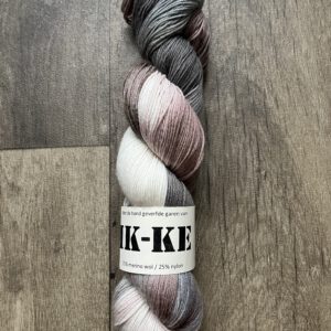 Handgeverfde garen wol - Koeiendans 425m/100gr