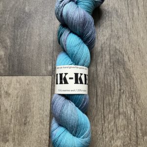 Handgeverfde garen wol - Melkweg 425m/100gr