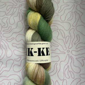 Handgeverfde garen wol - Moestuin 425m/100gr